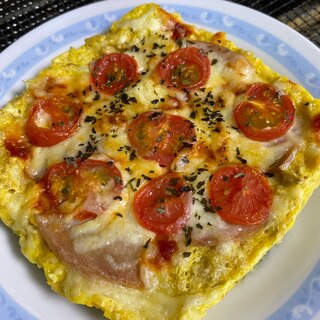 レンジで❣️トマトをのせたオートミールピザパン